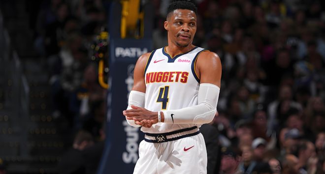 從4630萬頂薪，到至今無人問津！歷史三雙王，你真該主動退役