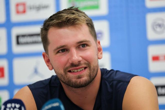 東契奇正式亮相國家隊(duì)！稱贊湖人支持參賽 自信減重前也打得很棒