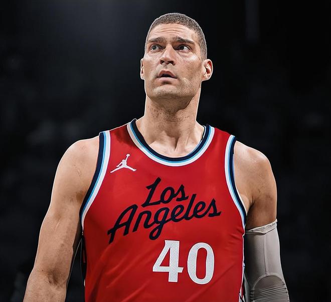 2年1800萬美金！聯盟第1！NBA轉型最成功的老將，哈登沖冠需要你