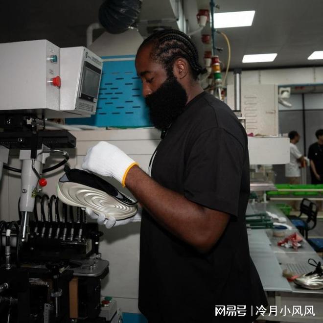 快船消息：哈登達成壯舉，悍將獲贊最被低估球員，大洛領跑護框榜